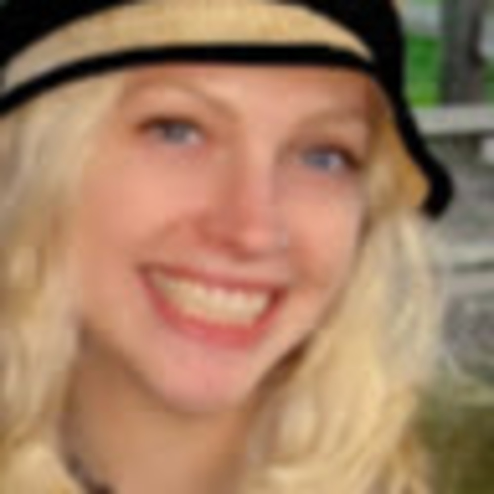 Meet your Posher, Lauren